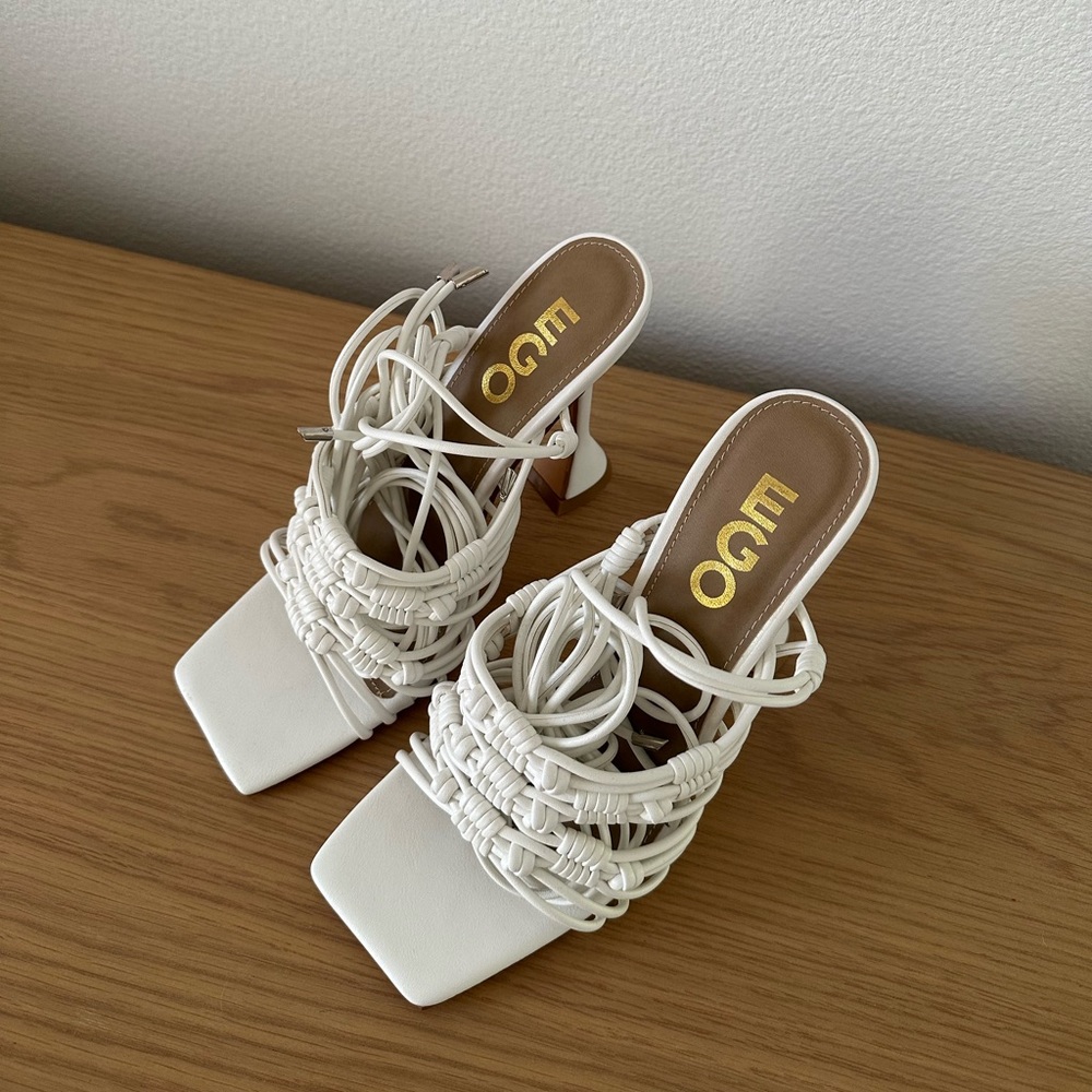 Brand new ego heels size 8 Never worn. White trendy style